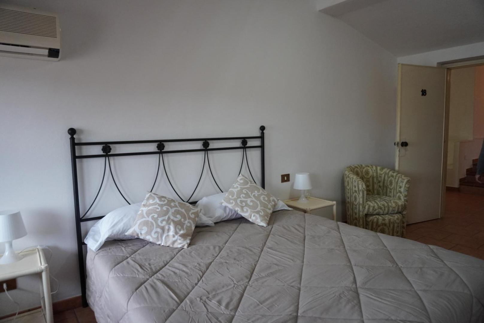 Albergo Ristorante Locanda Rosella Giba Zewnętrze zdjęcie